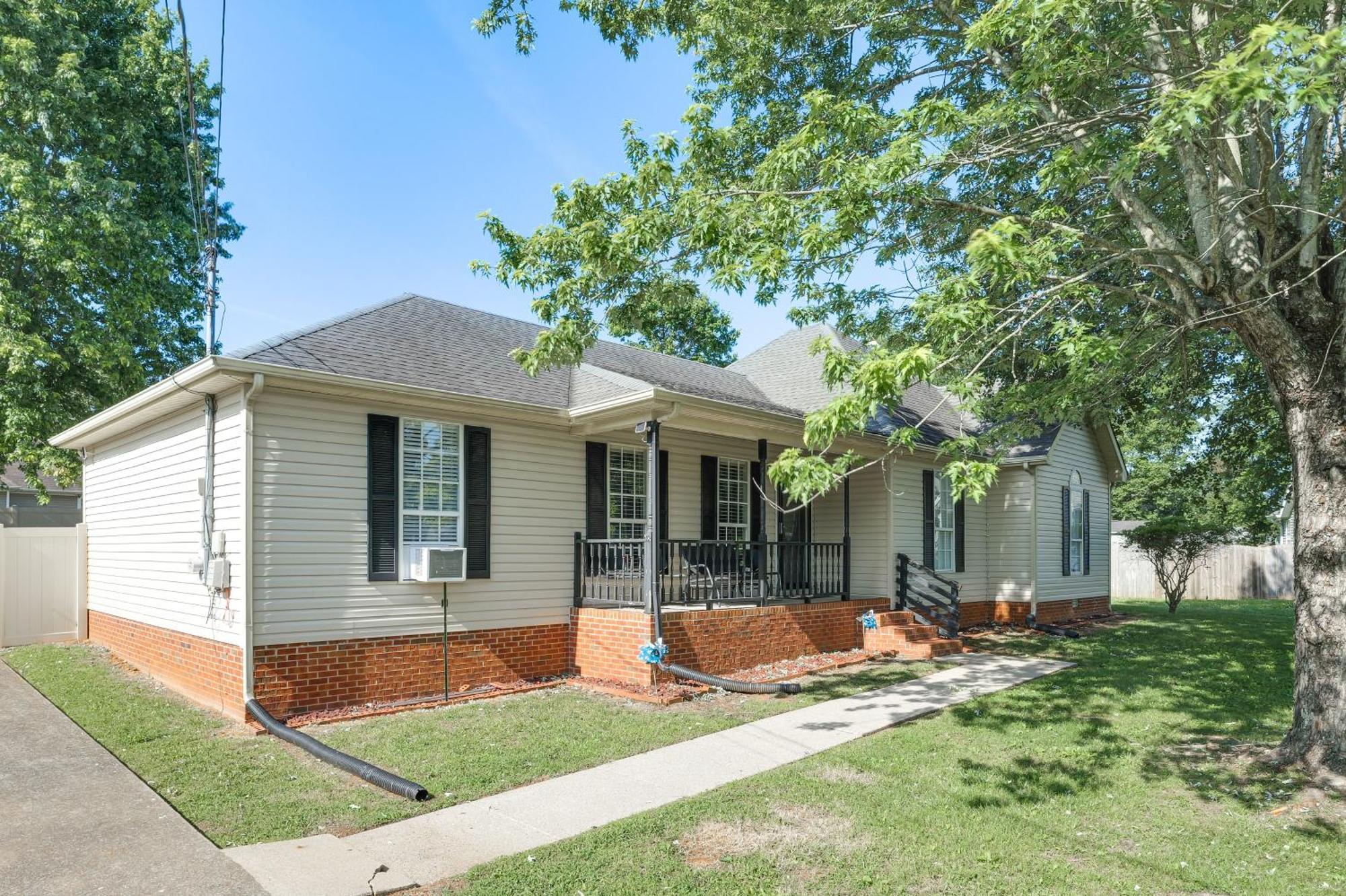 Above-Ground Pool And Backyard At Murfreesboro Home! Exterior photo